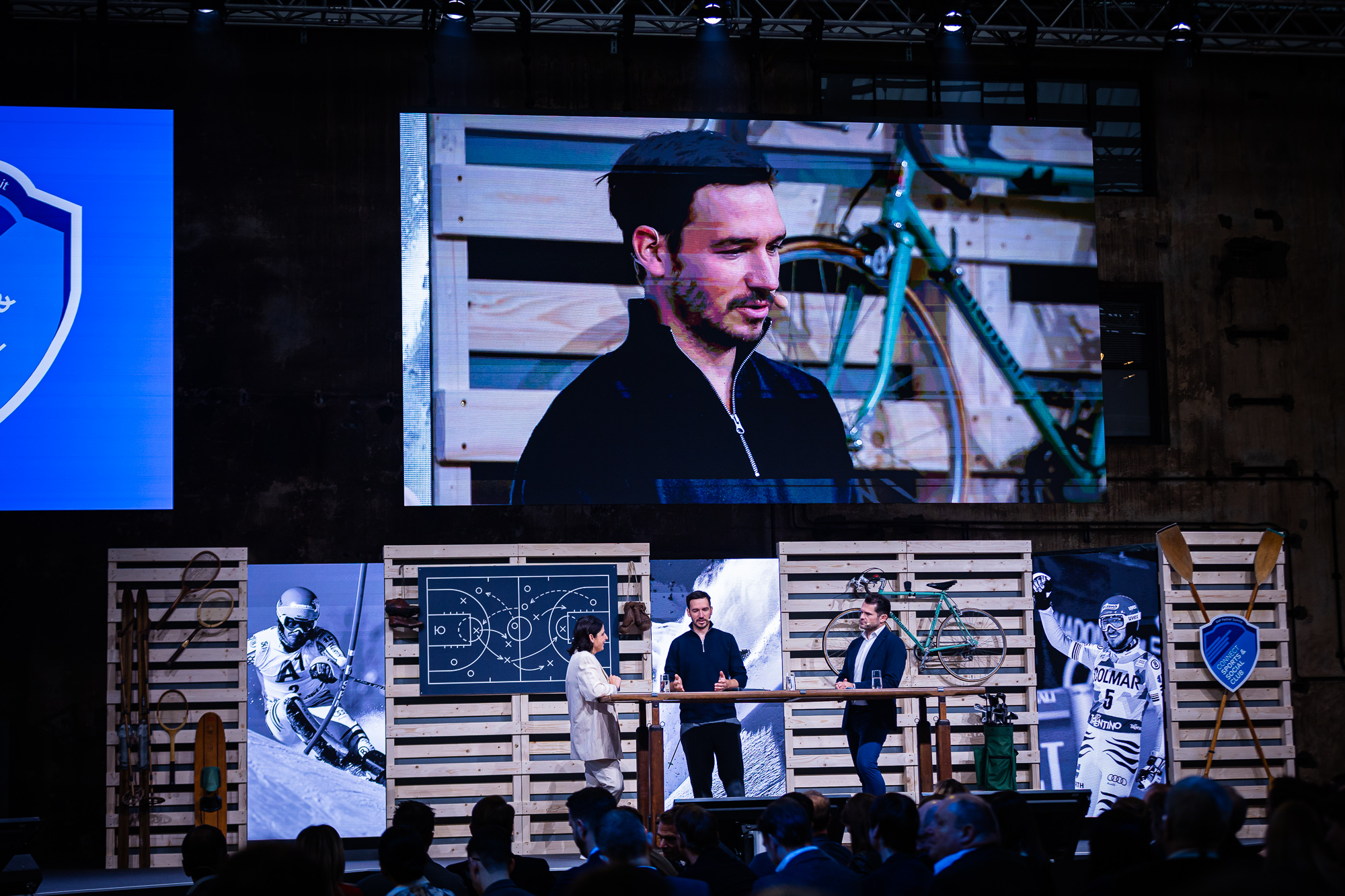 CONNECT 2023 Bühne und Speaker