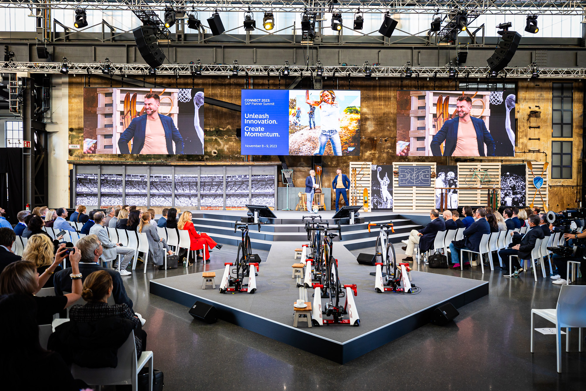 CONNECT 2023 Blick auf die Mainstage